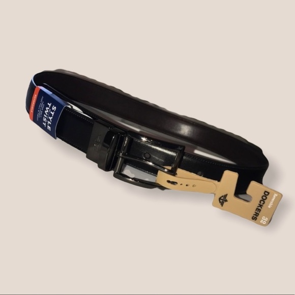 Dockers Reversible Belt - Picture 1 of 6